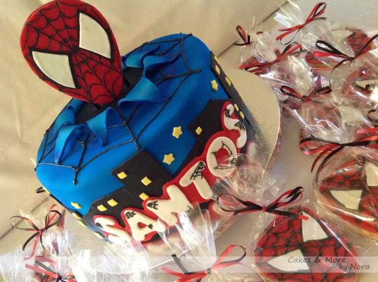 spiderman cake with cookies